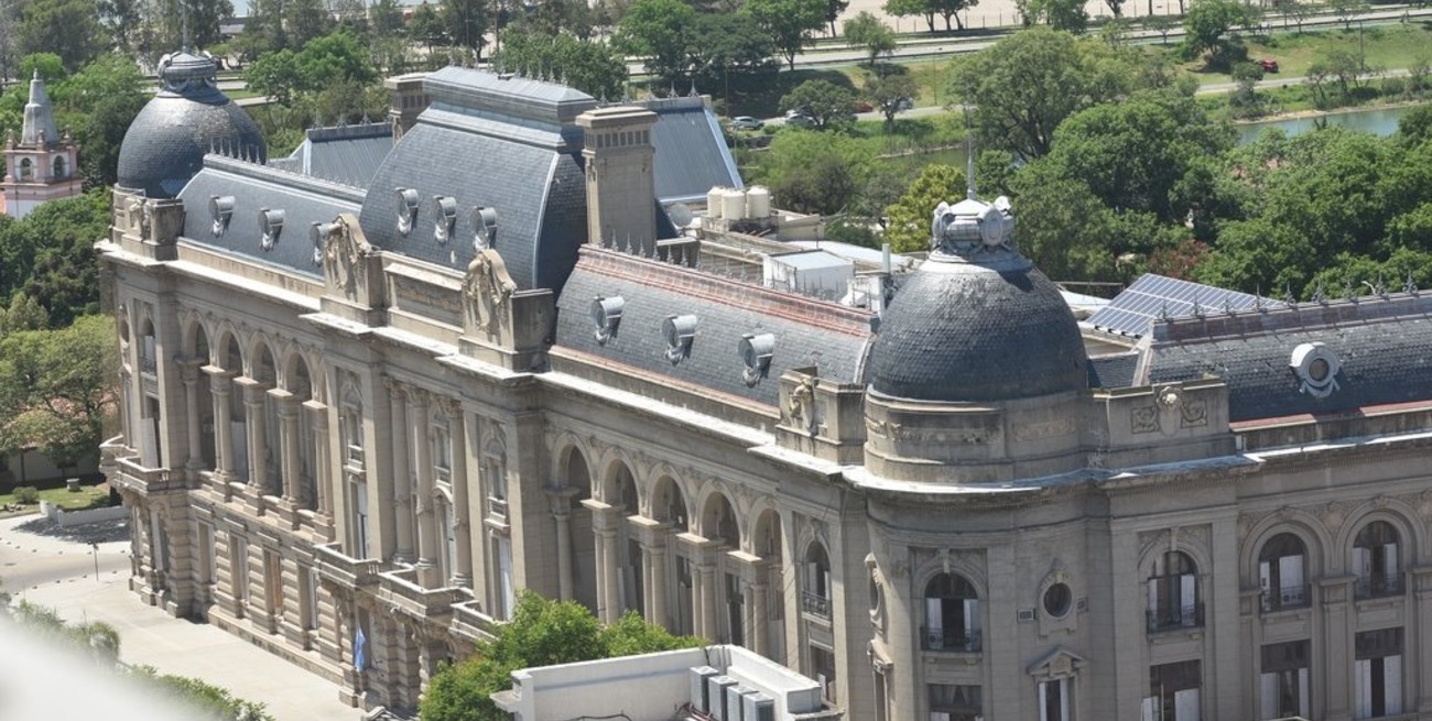 Santa Fe habilitó los cines, teatros y casino y extendió horarios a la gastronomía