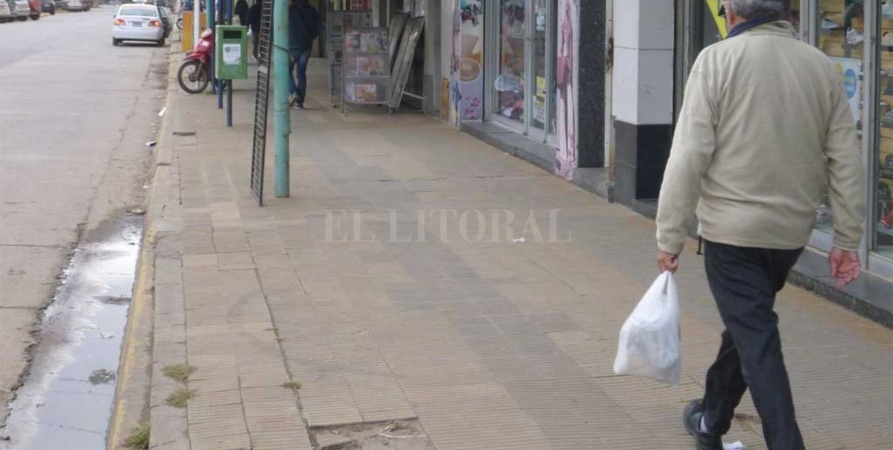 Delincuentes armados robaron en una heladería de Santo Tomé
