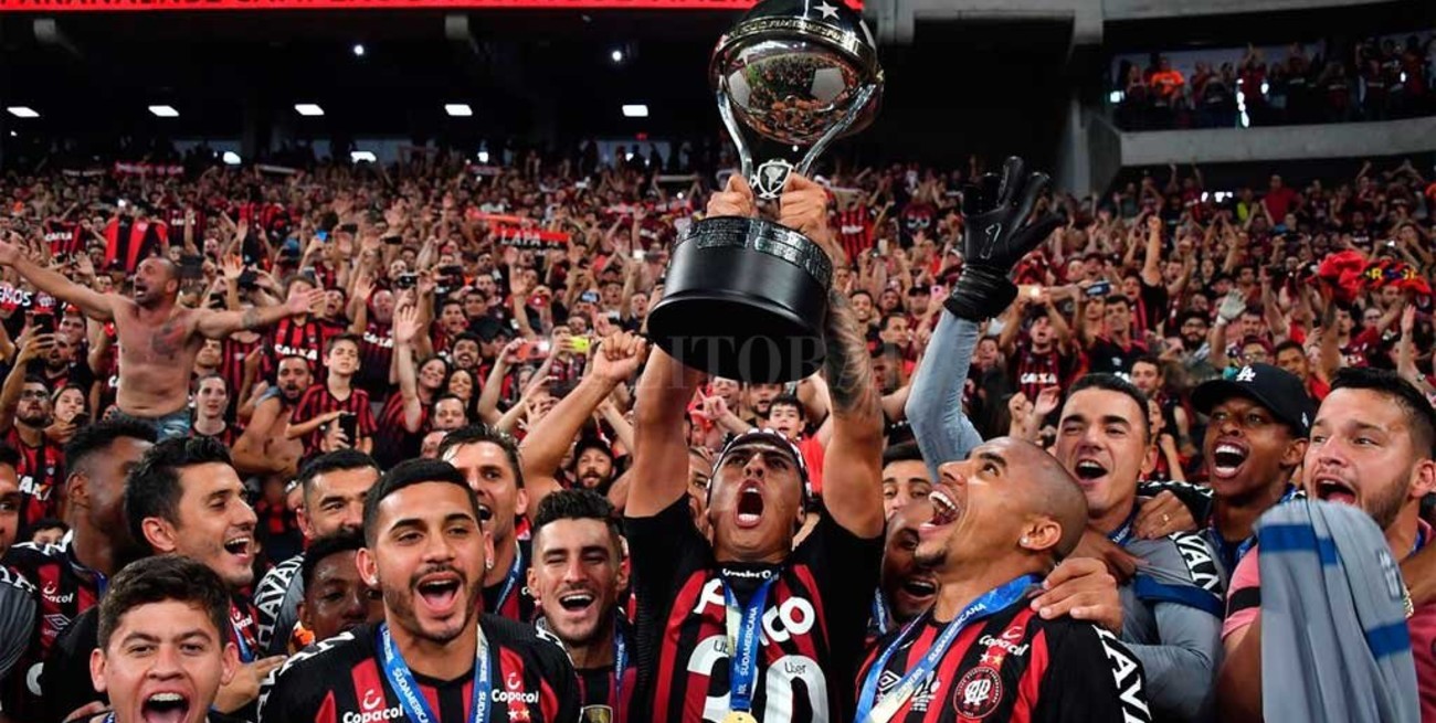 Atlético Paranaense le ganó a Junior y se consagró campeón de la Copa Sudamericana