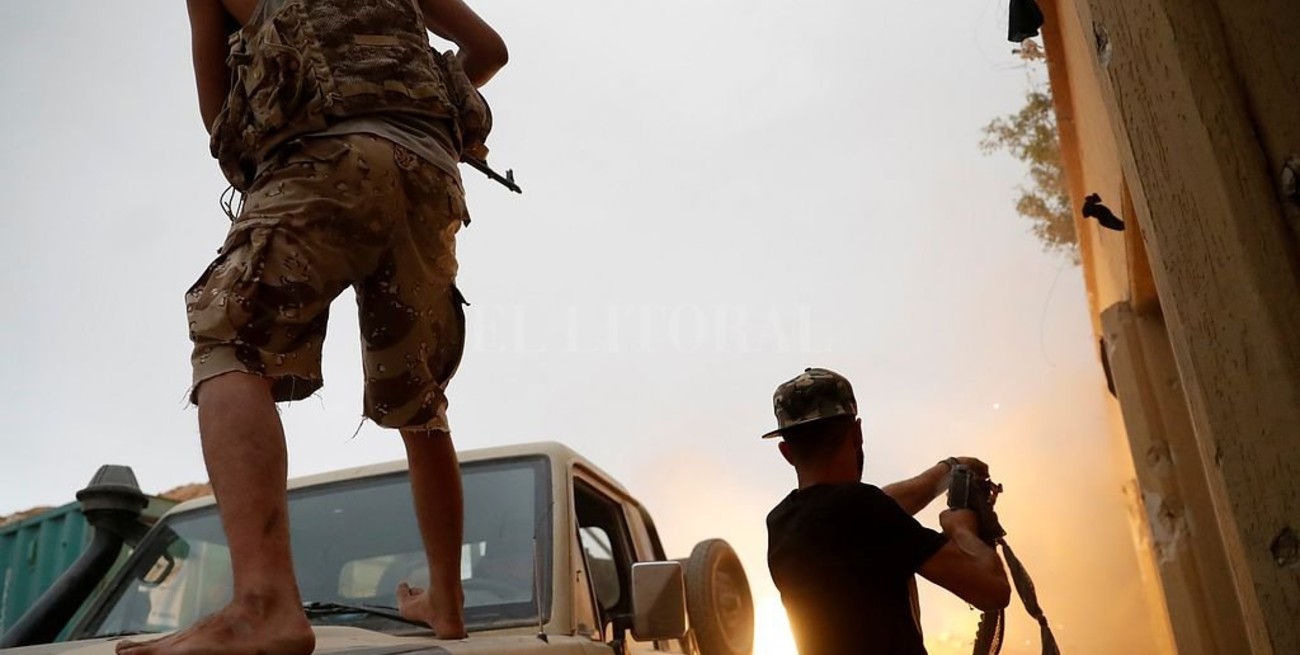 Hallan pruebas de crímenes de guerra y contra la humanidad en Libia