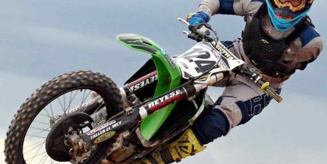 Un piloto de motocross falleció en un accidente en plena carrera