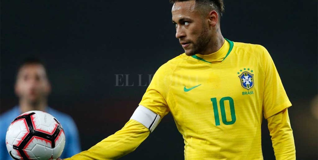 Neymar convocado para los amistosos de Brasil