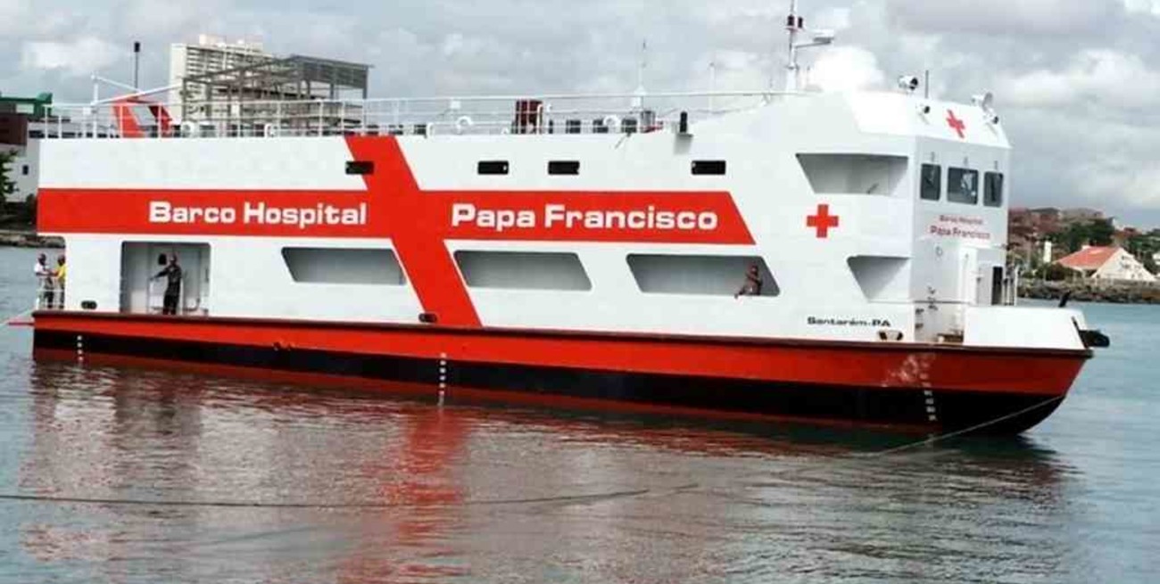 El Papa Francisco envió un barco de asistencia de Covid-19 a Amazonas