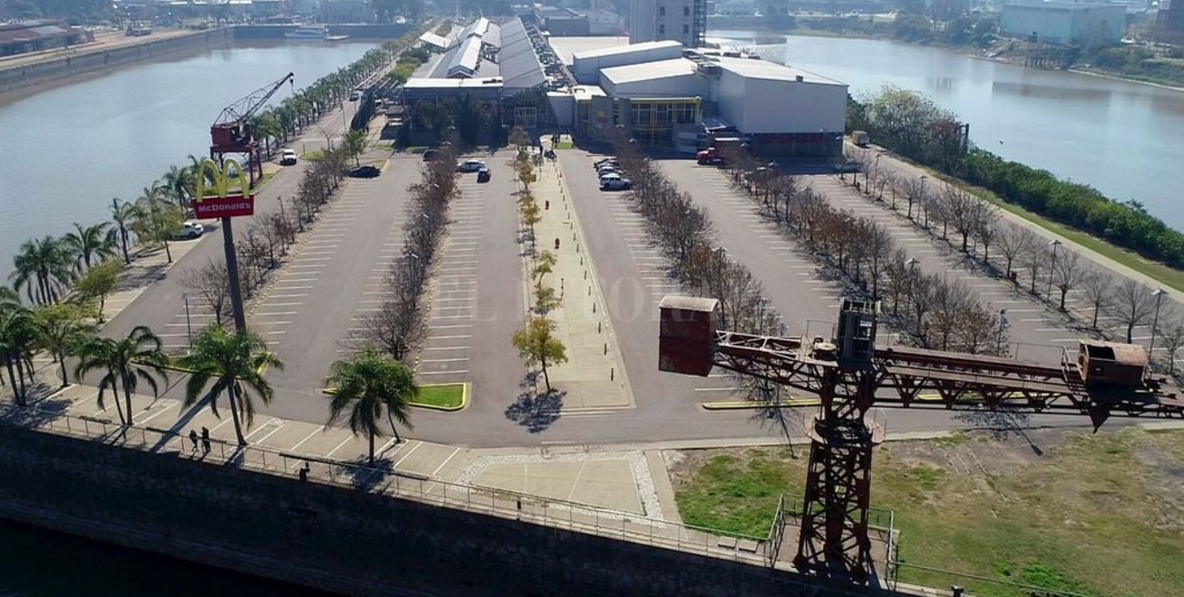 Los shoppings siguen sin poder abrir y se sienten discriminados por la Provincia