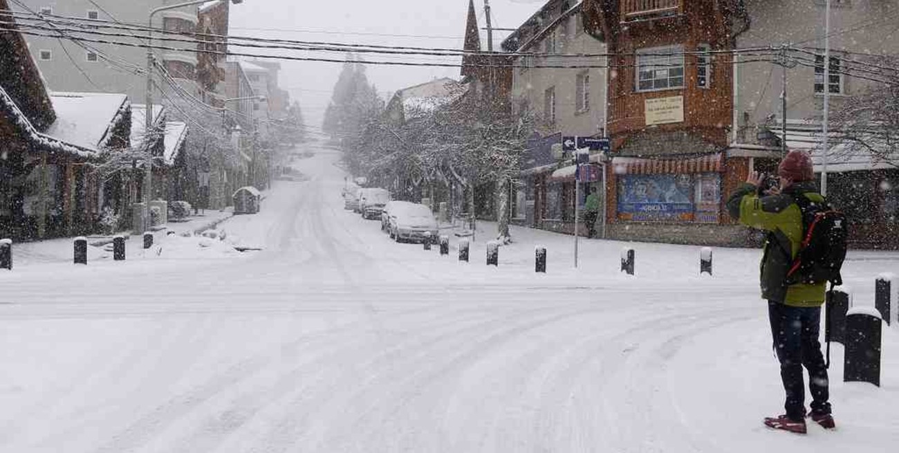 Declararon a Bariloche como "zona de desastre económico y social"