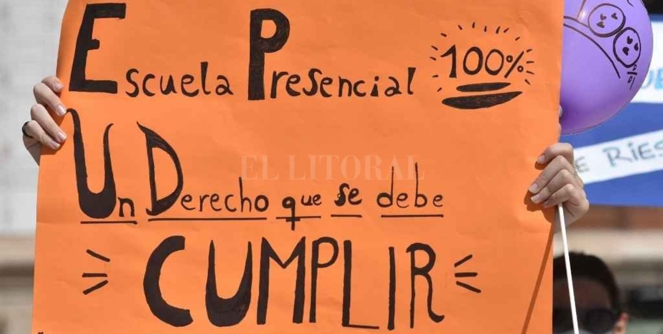 Reclamo por una presencialidad plena  