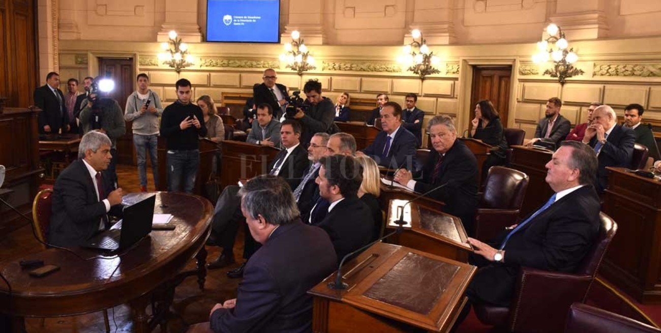 Quejas del fiscal general sobre el registro nacional de armas