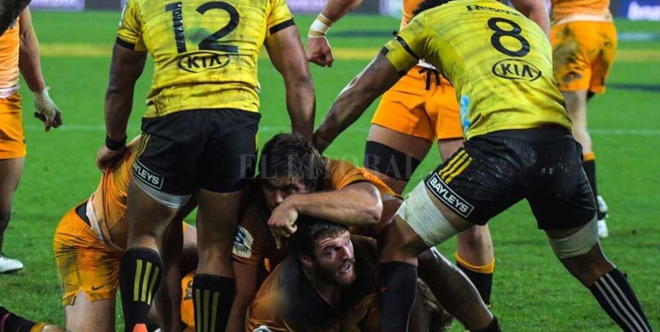 Jaguares enaltece su historia