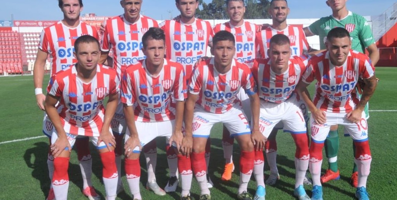 Unión goleó a River 3 a 0 en reserva