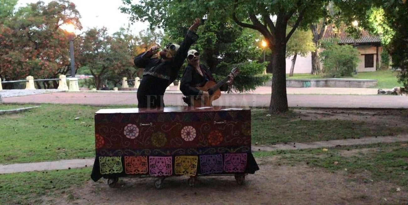 Teatro callejero y tradiciones mexicanas