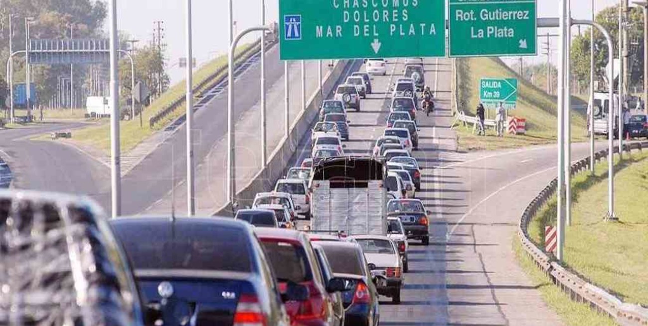 Éxodo turístico: más de 2.700 vehículos circulan por hora hacia la Costa Atlántica 