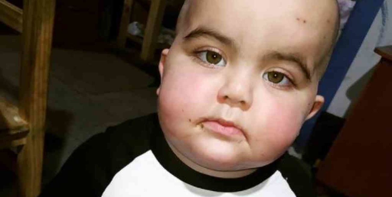 Todos por Ezra: la campaña solidaria que recauda fondos para que un niño reciba un tratamiento en Estados Unidos