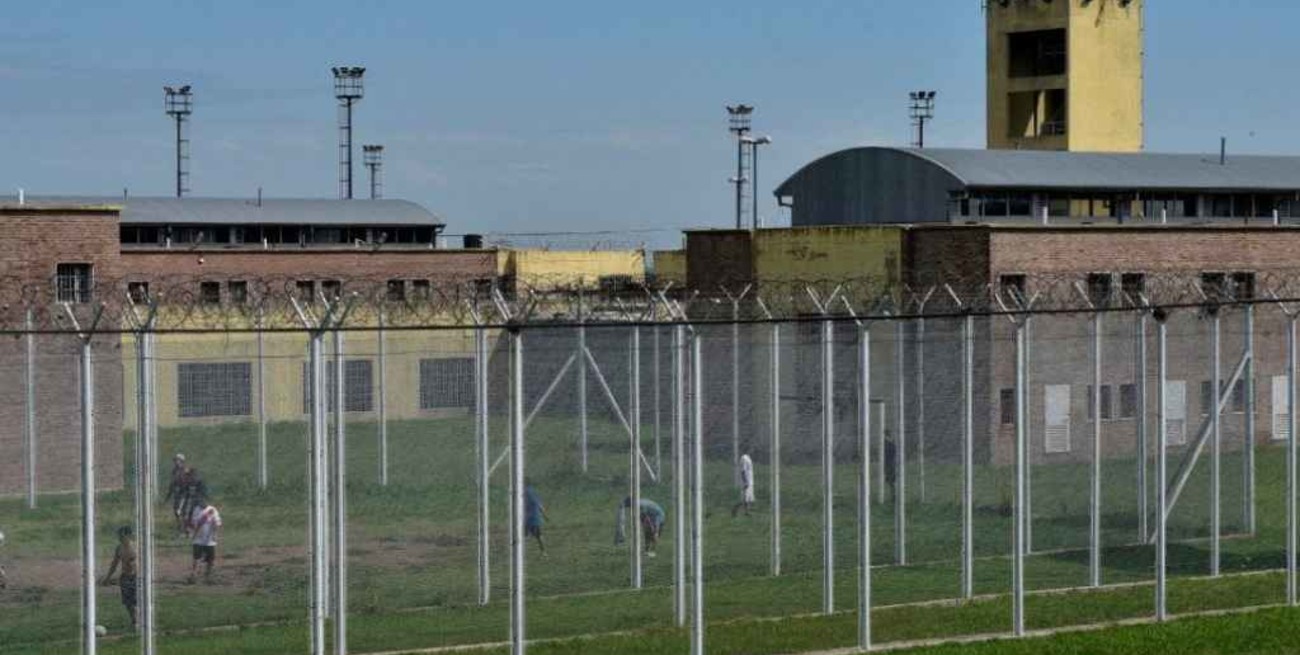 Liberan a siete integrantes del Servicio Penitenciario de Santa Fe acusados por la fuga de dos presos