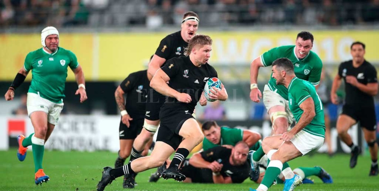 Nueva Zelanda goleó a Irlanda y jugará en semifinales con Inglaterra