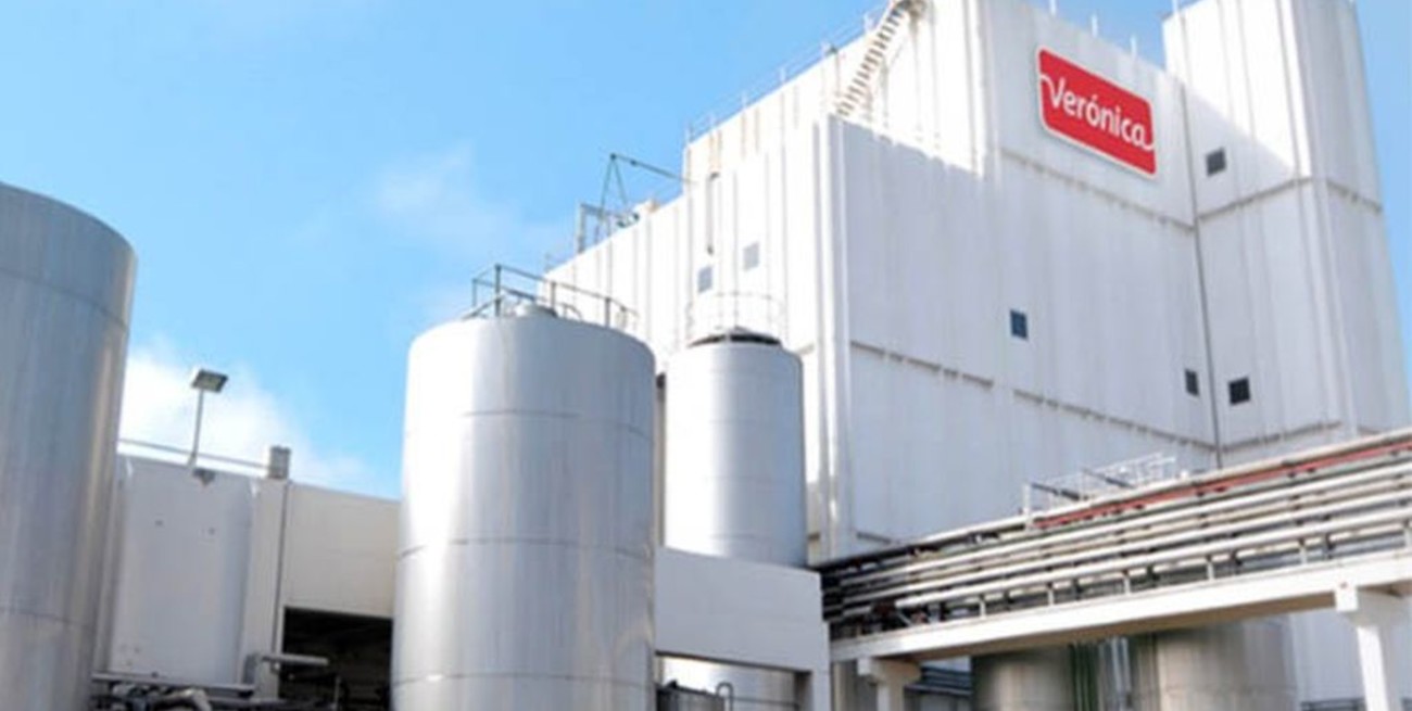 Verónica sigue su producción