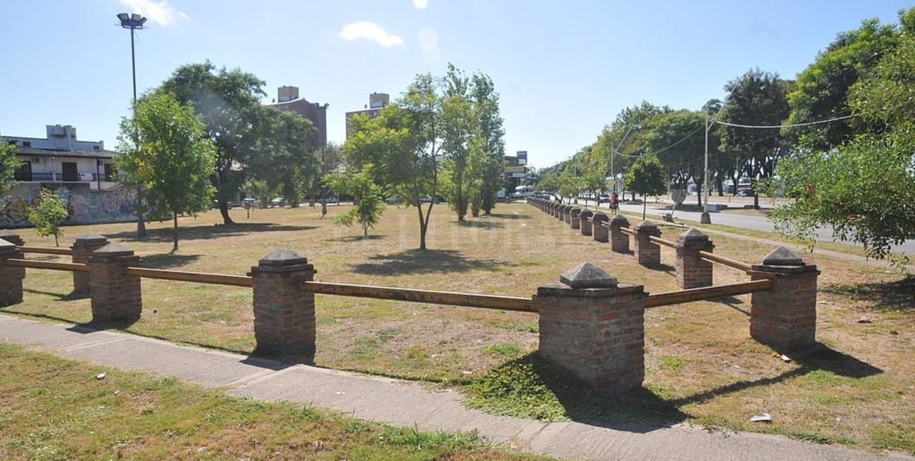 Se subastan 2 de los 4 terrenos donde pueden construirse las torres más altas