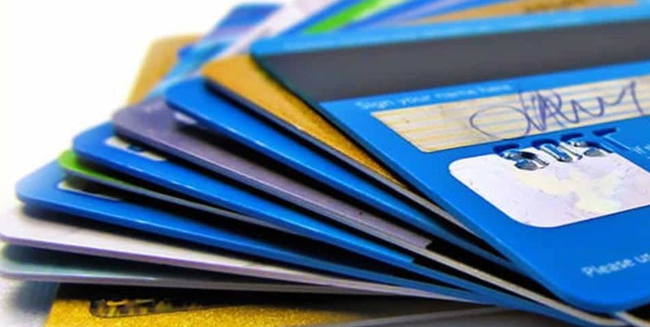 Las tarjetas de pago deberán tener el dinero en el país y en cuenta a la vista