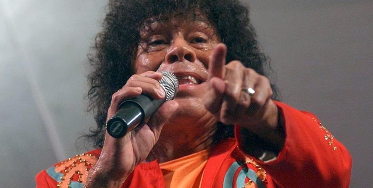 Aseguran que Carlos "La Mona" Jiménez no visita a su mamá