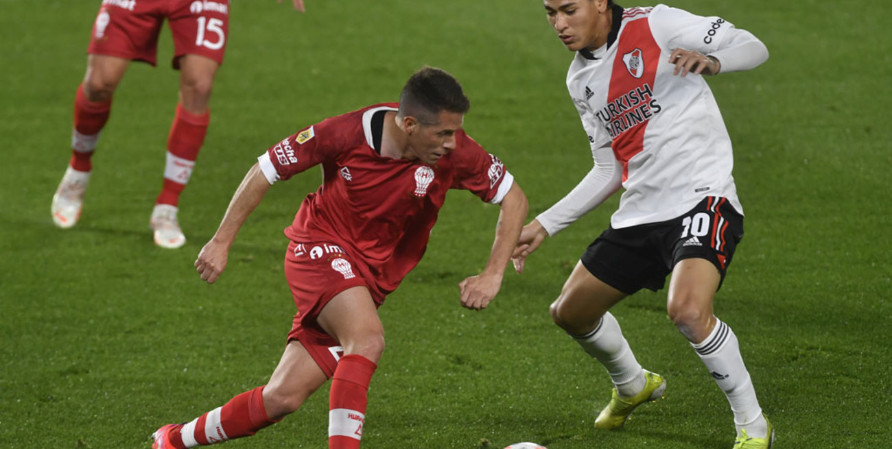 River y Huracán igualaron en el Monumental