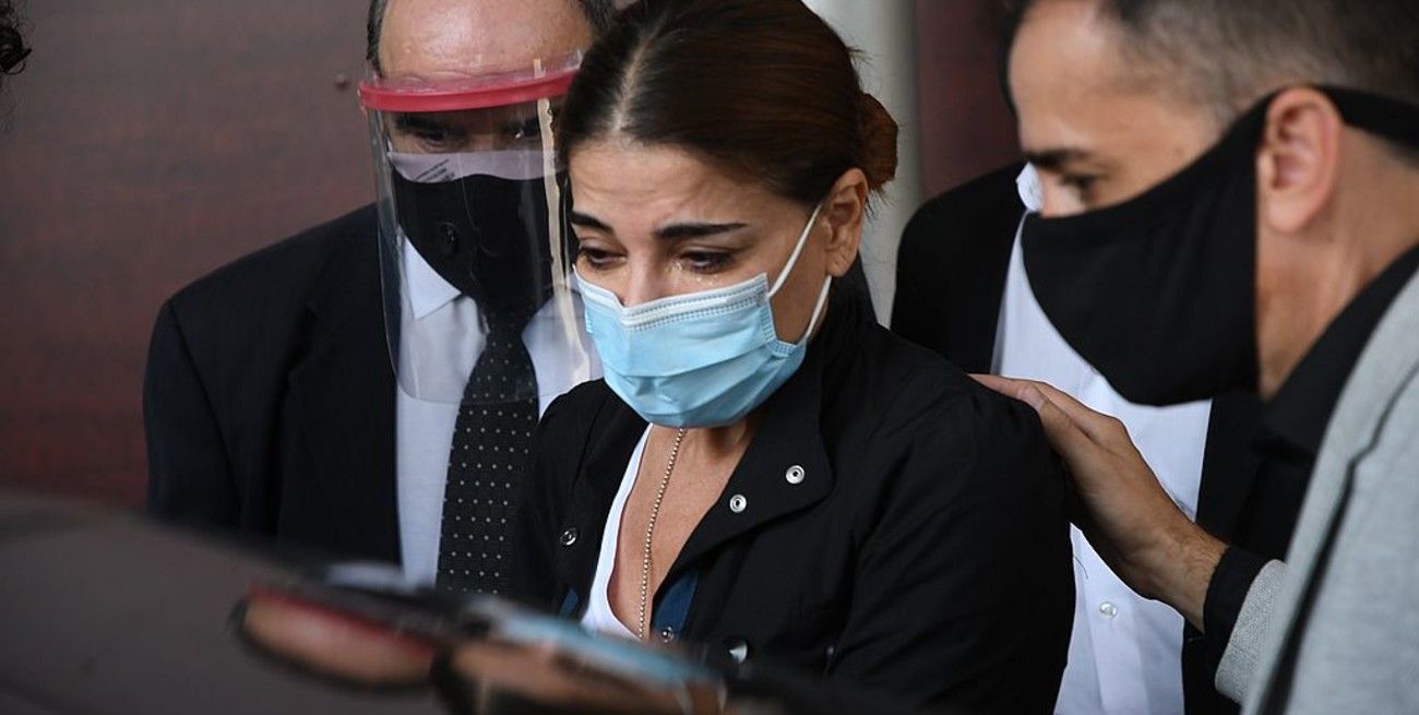 "Mi papá se fue en paz y agarrado de la mano de mi mamá", dijo Zulemita Menem