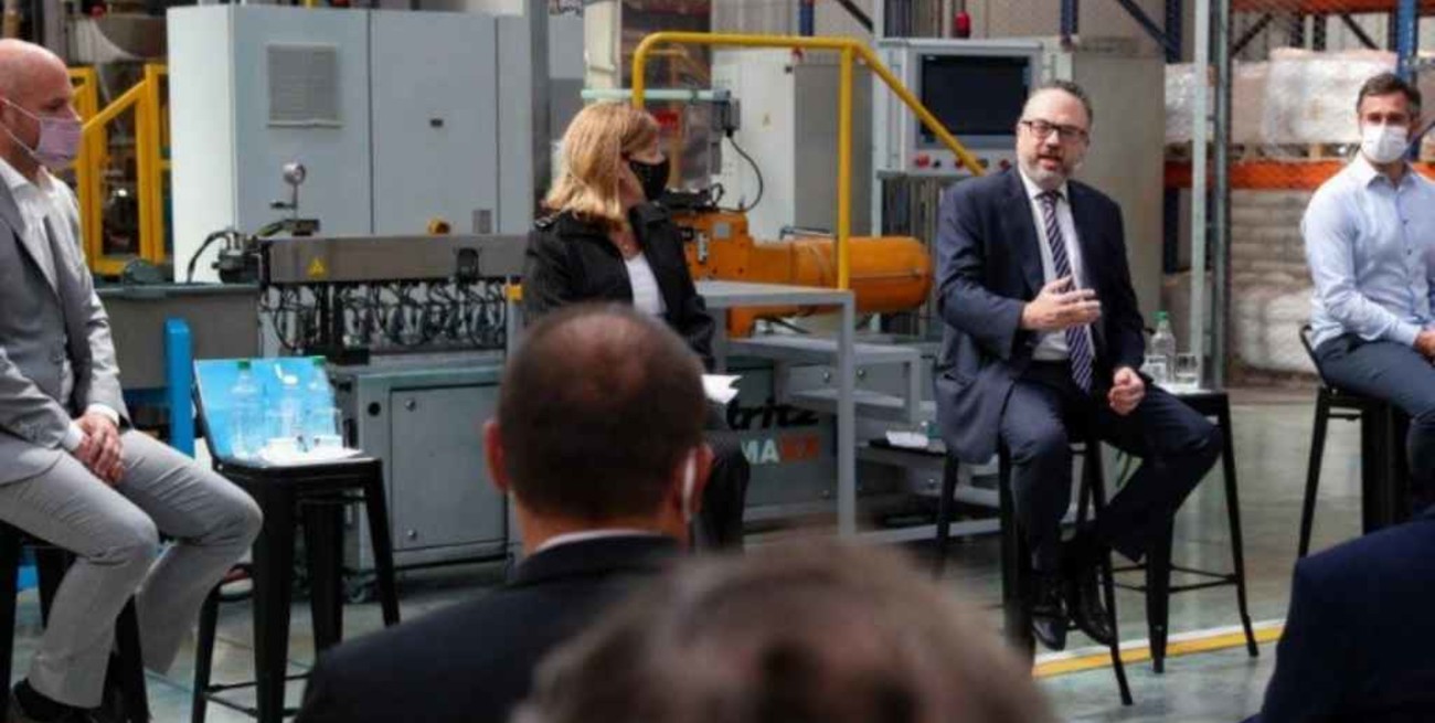 Sindicatos de trabajadores y cámaras Pymes piden "aplicar las máximas restricciones" en Corrientes