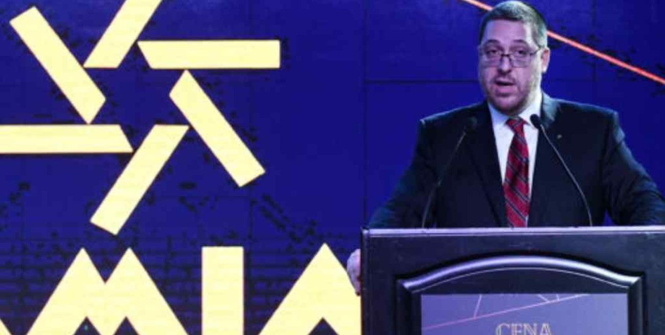 "Produce mucho dolor que nadie haya pagado por la masacre cometida" dijo el presidente de AMIA