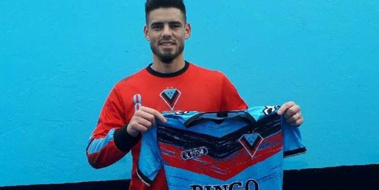 El futbolista Iván Becker, de Brown de Adrogué, armó un comedor solidario