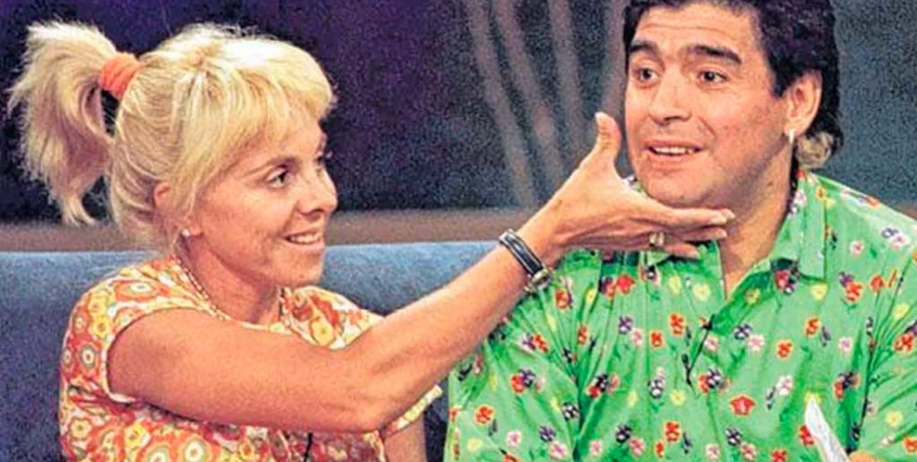Emotivo saludo de Claudia Villafañe a Diego Maradona