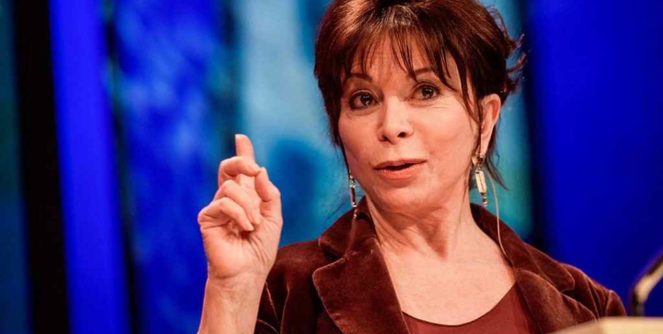 Isabel Allende: "La nueva Constitución puede posibilitar un nuevo modelo de desarrollo y de comunidad"  