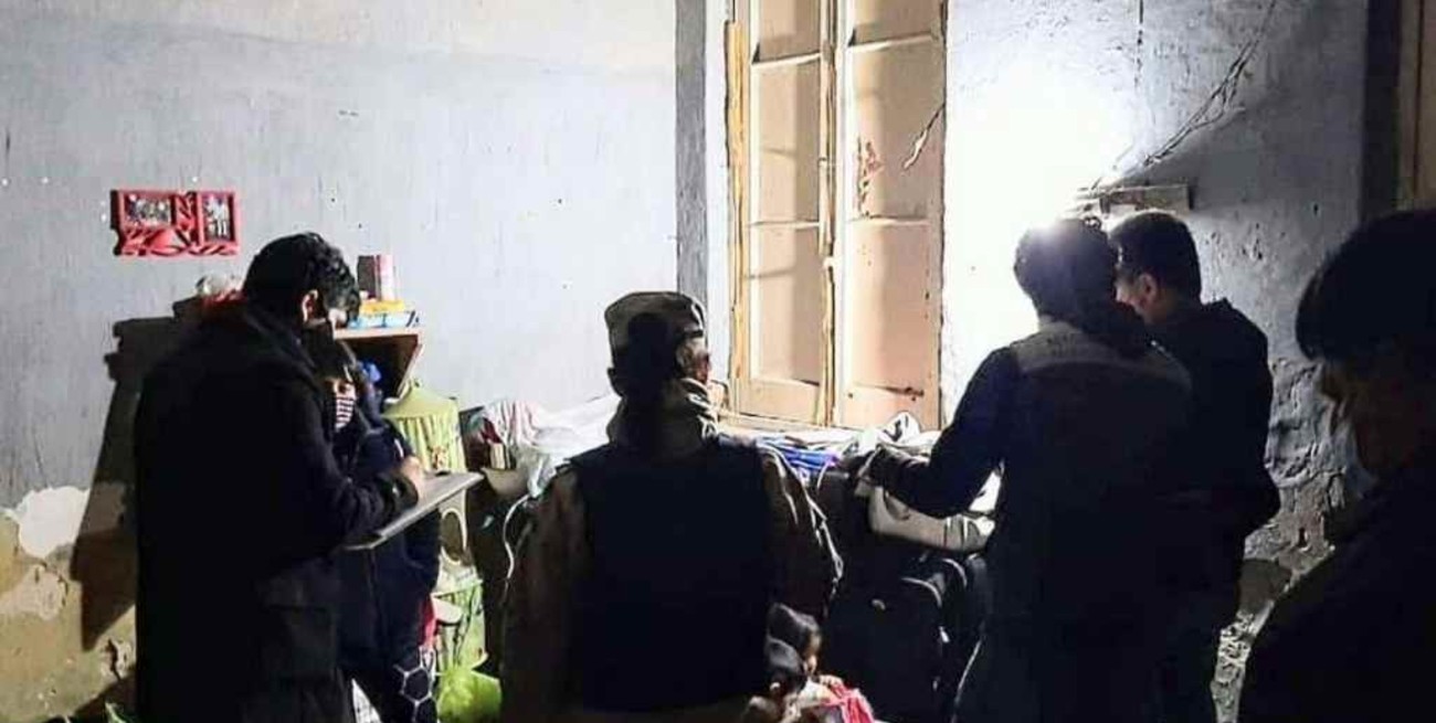 Migraciones: un hombre presentó papeles falsos de dos menores e investigan posible caso de trata 