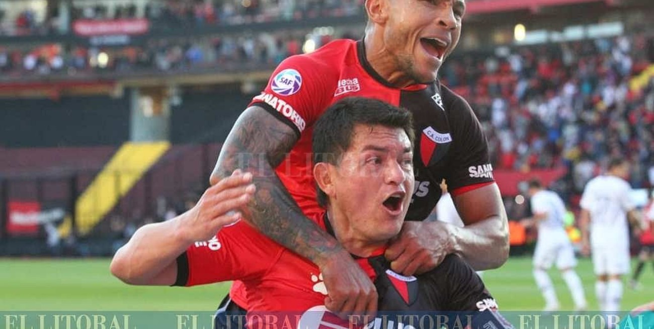 Colón bajó al puntero