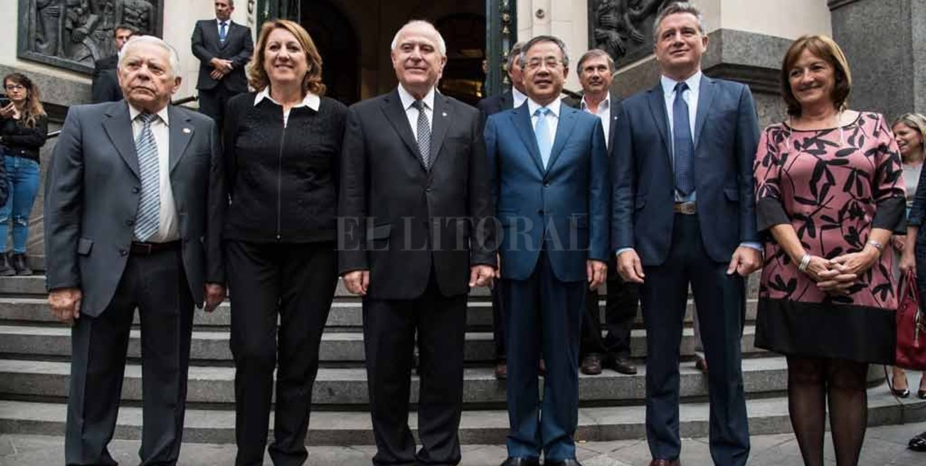 China mira al polo agroindustrial y a la hidrovía