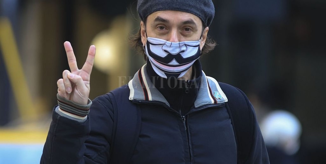 Italia elimina el uso obligatorio de barbijo al aire libre