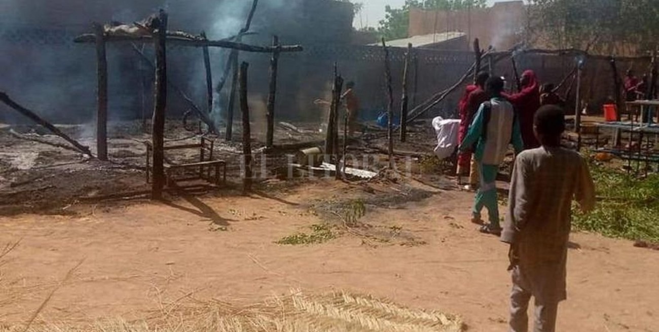 Al menos 26 niños de entre cinco y seis años murieron al incendiarse una escuela