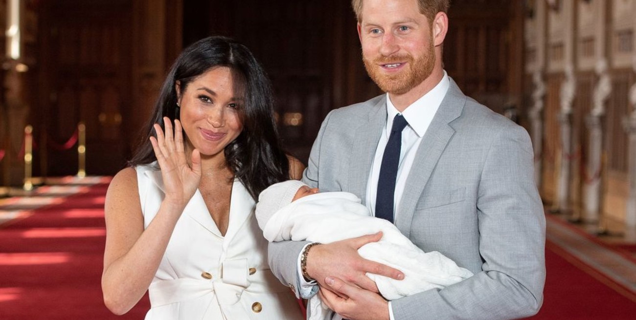 El príncipe Harry y Meghan presentaron a su primer hijo