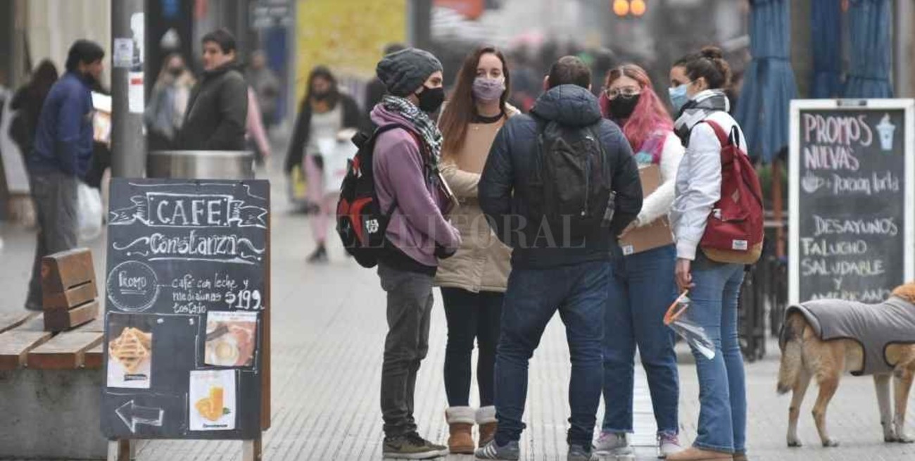 El votante joven en su laberinto: escasa "info" electoral pero ganas de sufragar