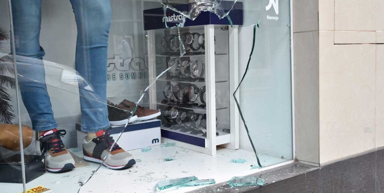 Siguen los ataques a comercios céntricos