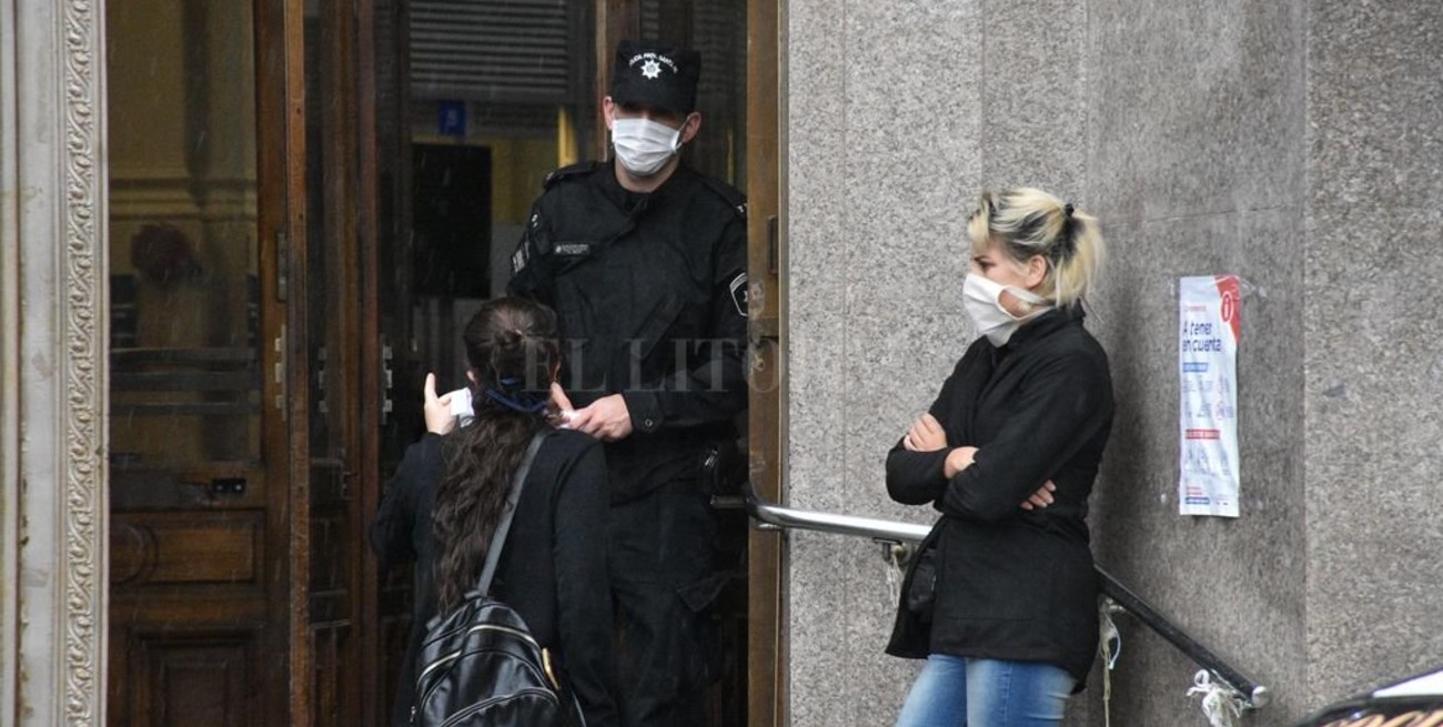 Se seguirá sacando turno para ir al banco pero sin número de DNI