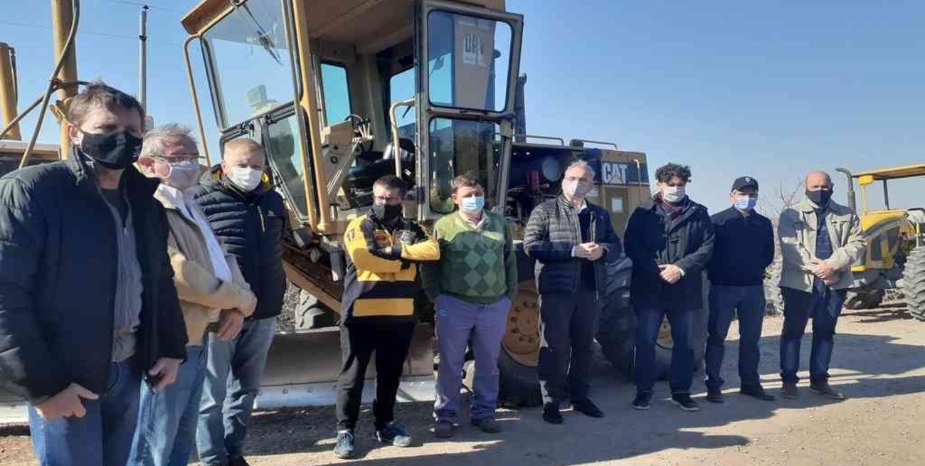 Costamagna y Calvo recorrieron caminos de la ruralidad en Tacural, Ataliva y Bella Italia