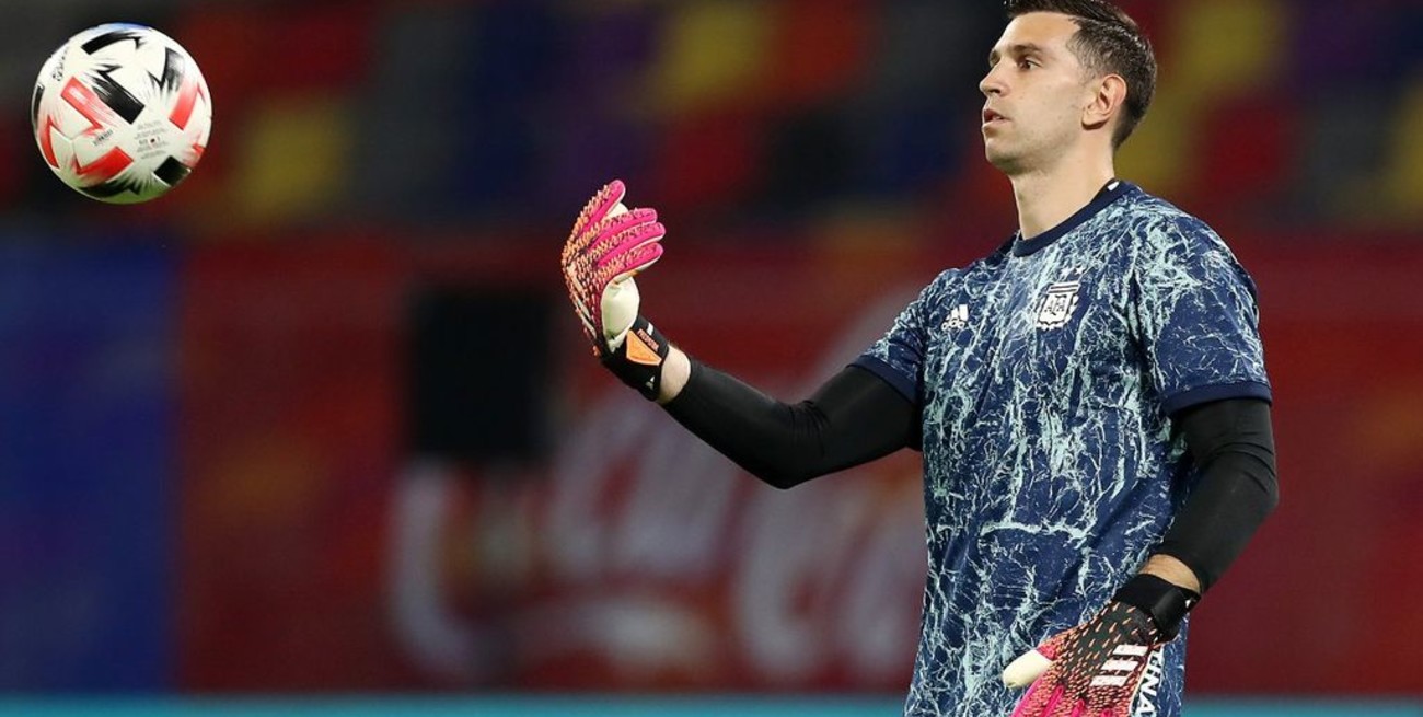 "Dibu" Martínez: "Es una lástima porque íbamos a ganar"