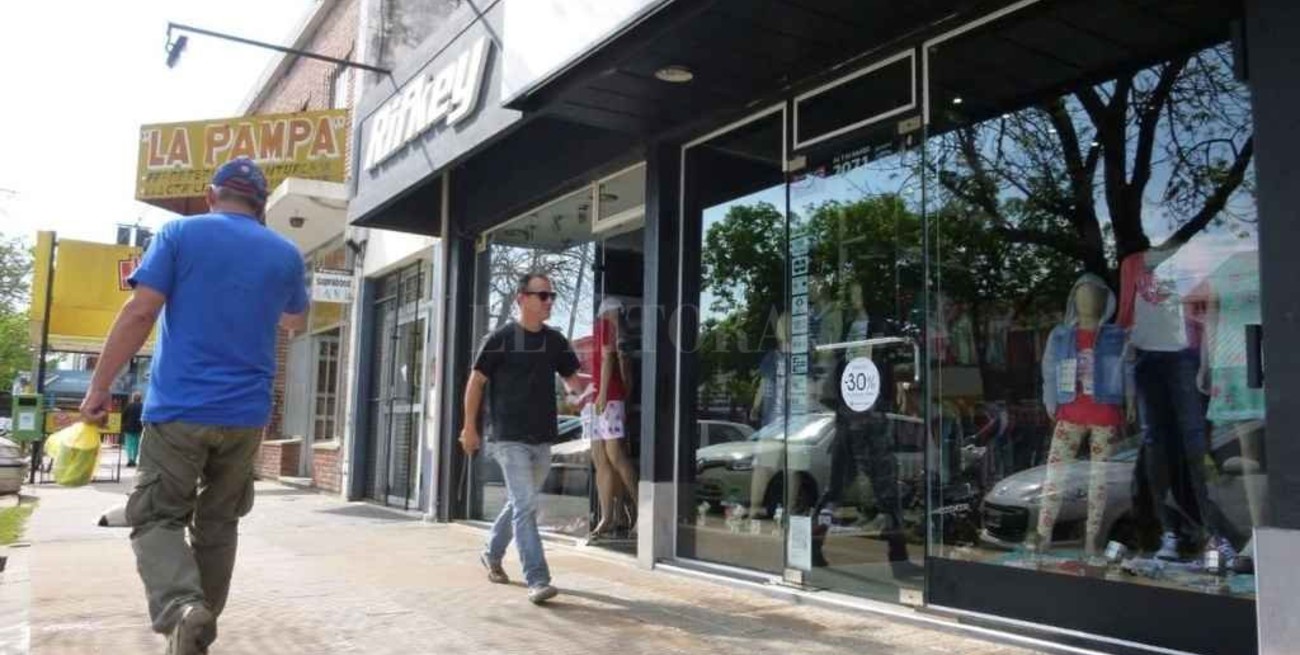 El comercio de Santo Tomé vive una situación crítica, agravada por la deslealtad comercial  