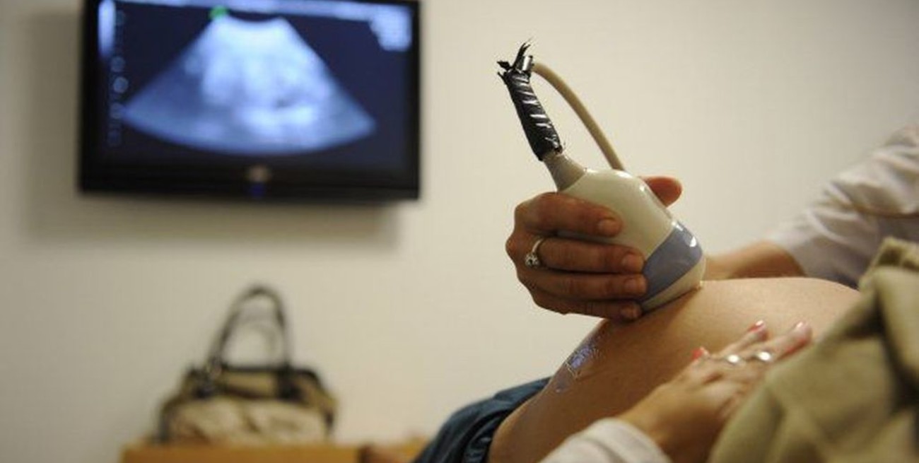 Rosario: tras dar a luz, murió una mujer de 33 años con coronavirus y es el tercer caso en un mes