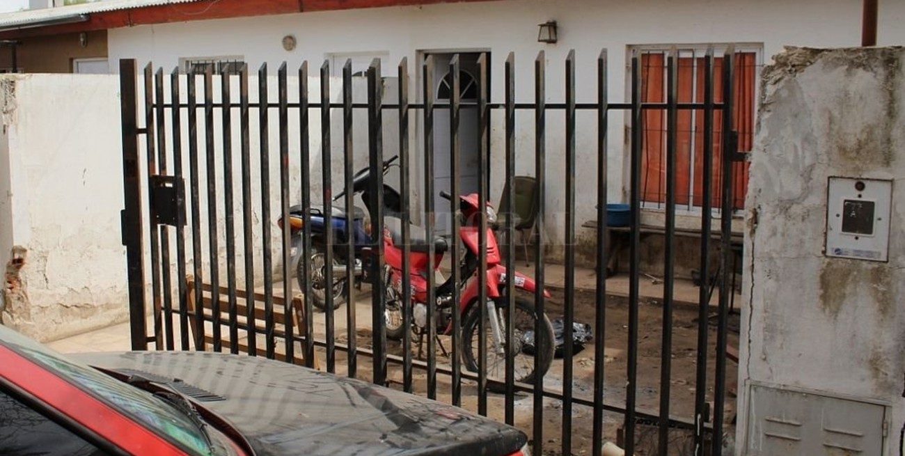 Brutal agresión policial: le dispararon en el pecho por defender a su hermano y está grave