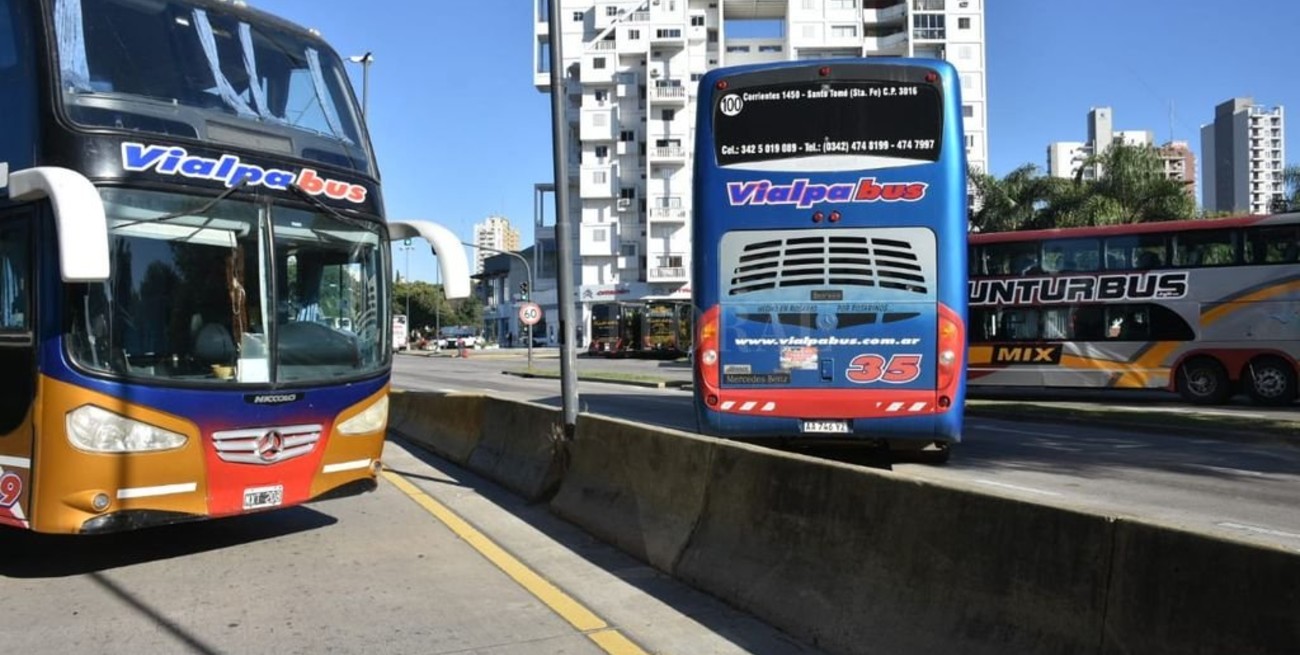Tercera jornada de cortes y bloqueo a la terminal de colectivos