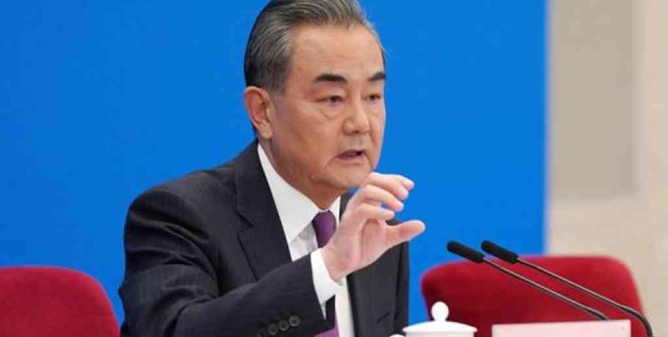 China pidió a Estados Unidos dejar de "interferir" en el mundo para garantizar "tranquilidad"