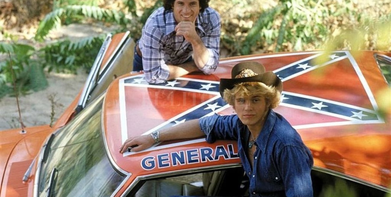 "Los Dukes de Hazzard", atrapados en la polémica por la bandera confederada