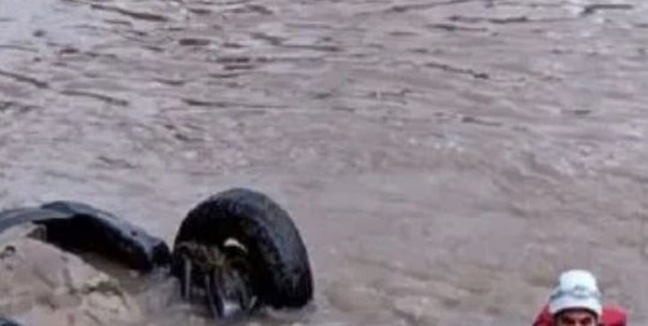 Chajarí: hallaron ahogado a un adolescente que conducía un auto y cayó a un arroyo