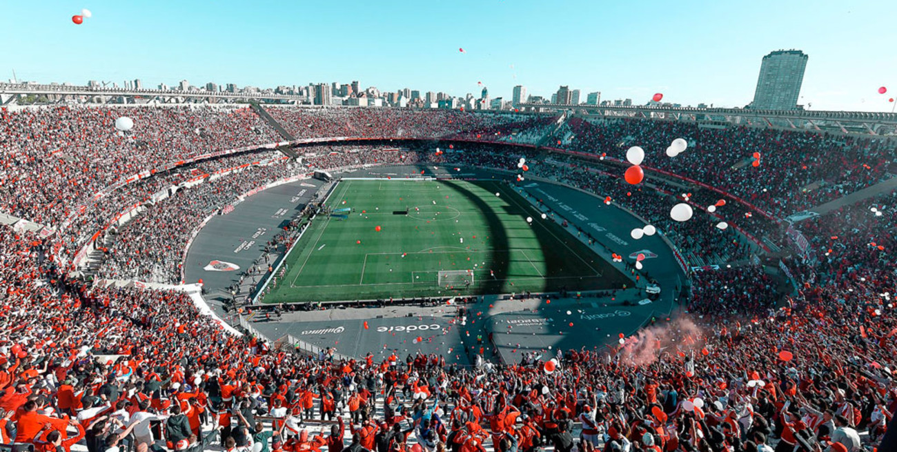Imputaron a los presidentes de River y Vélez por el exceso de público en las canchas