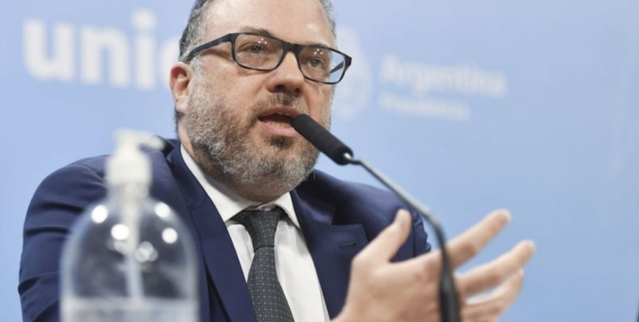 Kulfas dijo que hay que "empezar a trabajar más fuertemente en la reactivación" económica"