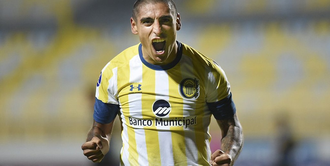 Con un jugador menos desde el comienzo, Rosario Central rescató un empate ante Huachipato